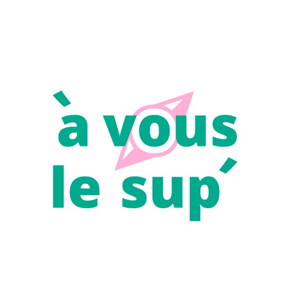 Logo d'à vous le sup', avec une écriture verte et une boussole rose